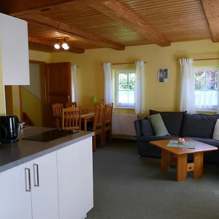 No.5 - Schkade Apartment Kleingiesshubel