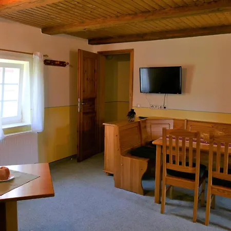 Apartment No.5 - Schkade Kleingiesshubel