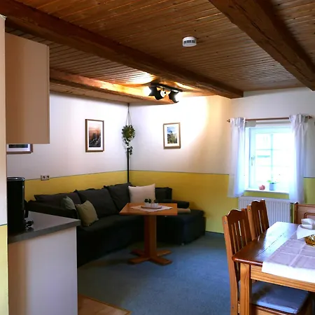 Apartment No.5 - Schkade