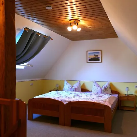 No.5 - Schkade Apartment