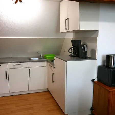No.5 - Schkade Apartment
