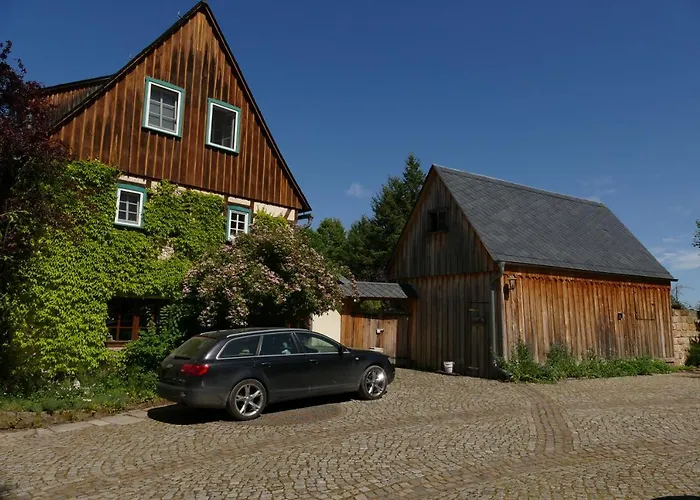 No.5 - Schkade Apartment *